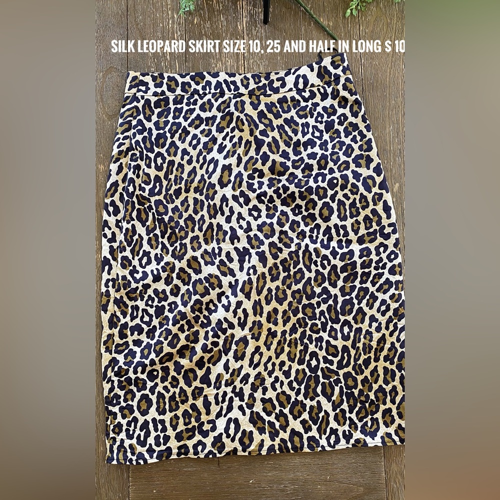 Leopard skirt